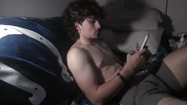 conradical18 online show from October 4, 10:30 pm