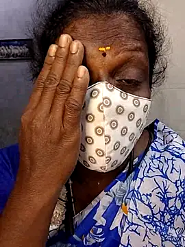 Snapshot of umashreetamil chatting on November 3, 4:47 am umashreetamil online show from November 3, 4:47 am