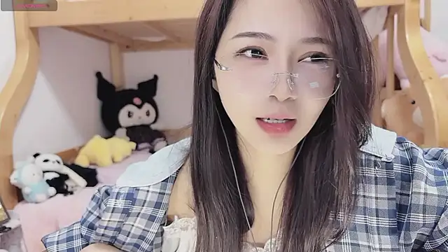 Sue101010 online show from October 20, 1:22 pm