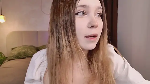 Lina Glow online show from January 17, 6:40 am