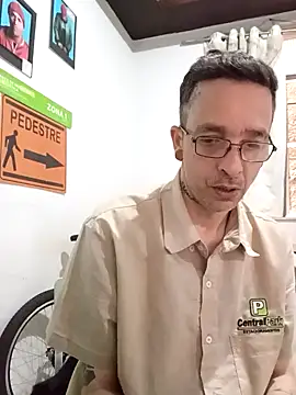 dinho carioca online show from December 19, 10:33 am