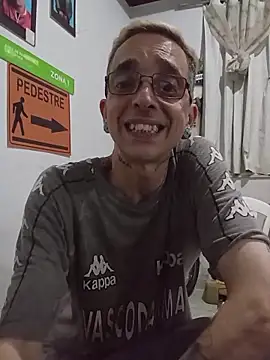 dinho carioca online show from April 20, 12:57 am