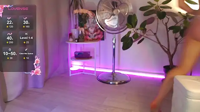 ChloeSummers online show from November 12, 12:38 pm