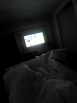 andrerj22 online show from November 9, 1:42 pm