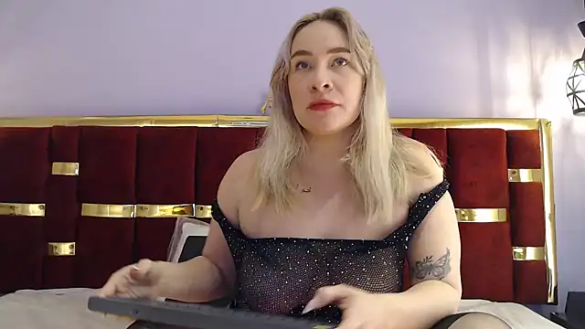 Snapshot of _afrodita23 chatting on November 24, 11:04 pm afrodita23 online show from November 24, 11:04 pm