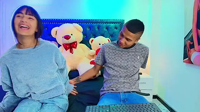 Damian and roxanne online show from October 15, 12:38 pm