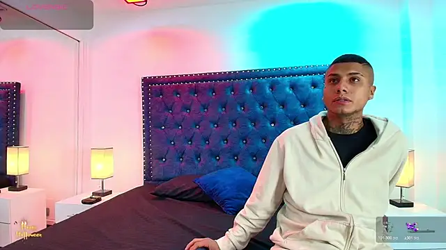 Damian and roxanne online show from October 26, 12:33 pm