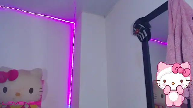 valentinat fun online show from October 27, 8:35 pm