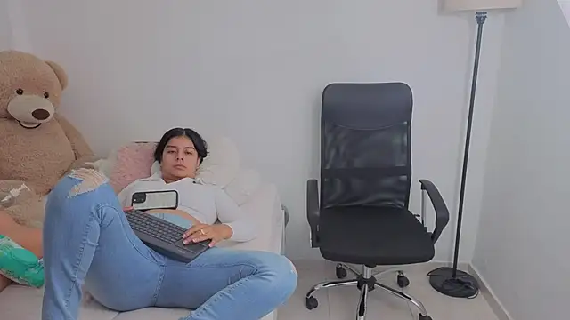 valerihouse online show from October 16, 12:44 am