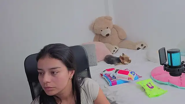 valerihouse online show from March 22, 12:47 am