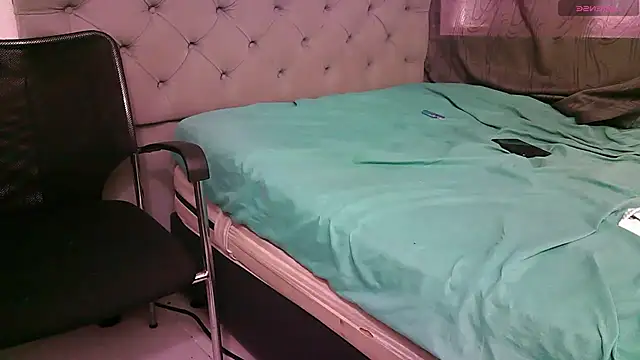 g0lden boss online show from October 14, 6:31 pm