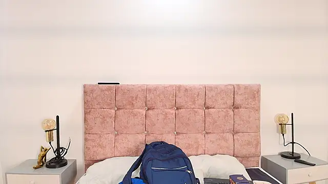 Ares Alpha online show from October 21, 7:47 pm