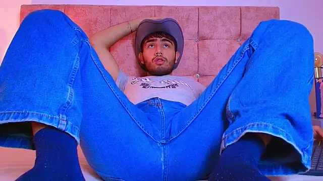 Ares Alpha online show from October 22, 7:57 pm