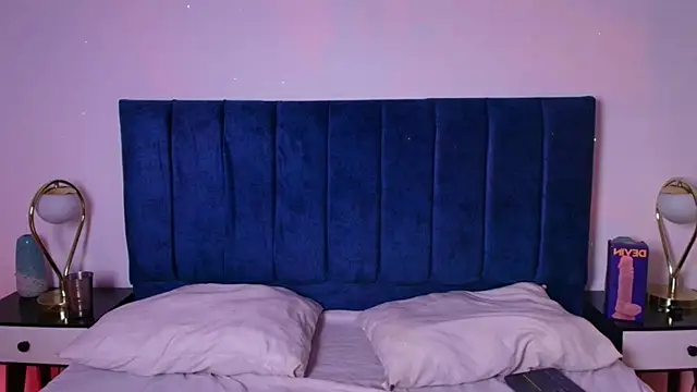 Ares Alpha online show from November 3, 6:42 pm