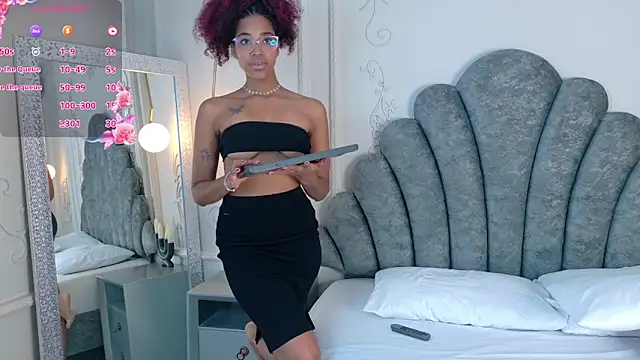 Charlotte-Novac online show from September 17, 1:02 pm