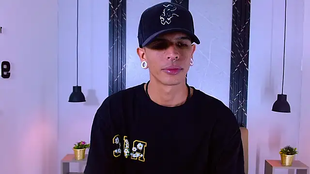 Franvill Trato online show from October 11, 8:07 pm