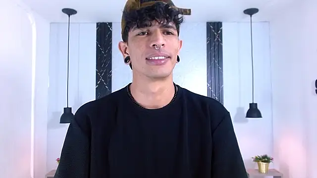 Franvill Trato online show from October 27, 7:40 pm