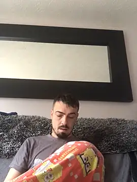 Snapshot of jaycoy22 chatting on February 1, 10:36 am jaycoy22 online show from February 1, 10:36 am