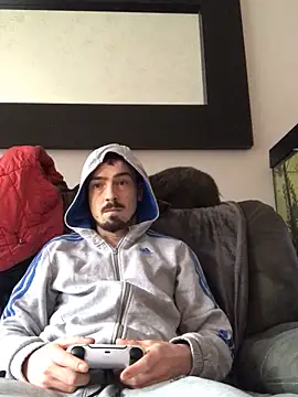 Snapshot of jaycoy22 chatting on February 10, 11:47 am jaycoy22 online show from February 10, 11:47 am