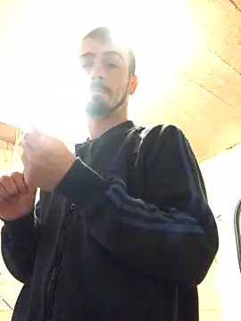 Snapshot of jaycoy22 chatting on February 20, 3:01 pm jaycoy22 online show from February 20, 3:01 pm