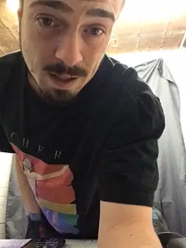 Snapshot of jaycoy22 chatting on February 21, 10:55 pm jaycoy22 online show from February 21, 10:55 pm