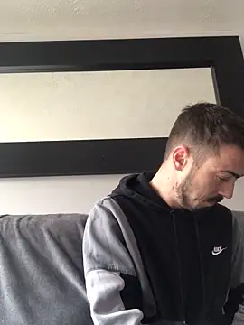 Snapshot of jaycoy22 chatting on February 26, 10:36 am jaycoy22 online show from February 26, 10:36 am