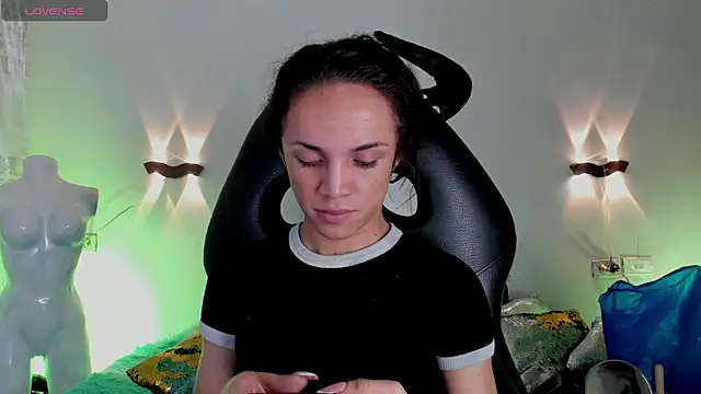 Cristal Gem1 online show from March 8, 6:01 pm