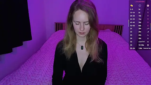 LyraHotty online show from March 27, 9:14 pm