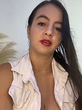 salo-rousee online show from November 25, 4:07 pm