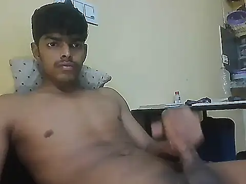 Snapshot of monster_33 chatting on April 29, 3:16 pm monster 33 online show from April 29, 3:16 pm