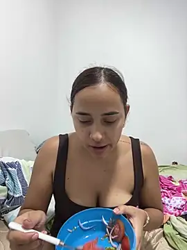 Snapshot of Fer_1203 chatting on June 16, 6:10 pm Fer 1203 online show from June 16, 6:10 pm