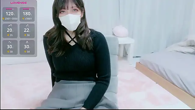 Snapshot of hinachuuu__D chatting on November 20, 10:04 am hinachuuu D online show from November 20, 10:04 am