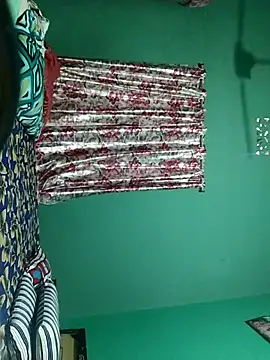 Snapshot of Moonshine07 chatting on February 5, 5:56 am Moonshine07 online show from February 5, 5:56 am