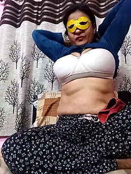 Snapshot of Gullapi chatting on February 28, 2:56 am Gullapi online show from February 28, 2:56 am