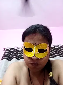 Snapshot of Gullapi chatting on April 4, 4:26 pm Gullapi online show from April 4, 4:26 pm