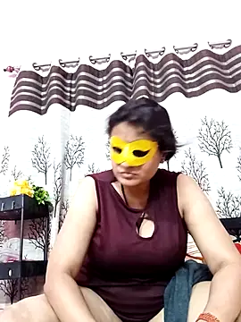 Snapshot of Gullapi chatting on April 12, 8:14 pm Gullapi online show from April 12, 8:14 pm