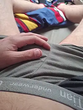 948197 online show from April 8, 4:07 pm