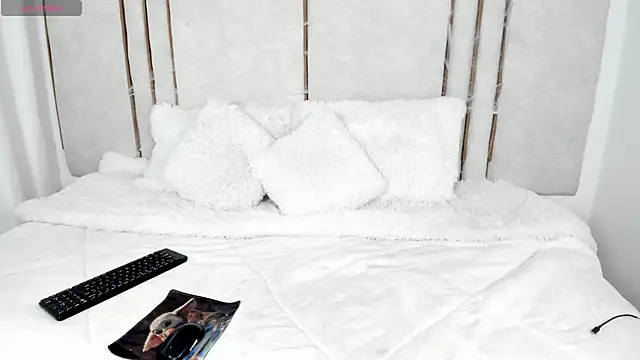 Lilith dry online show from October 14, 2:40 pm