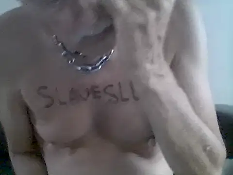 Snapshot of slaveman4you chatting on July 4, 7:31 pm slaveman4you online show from July 4, 7:31 pm
