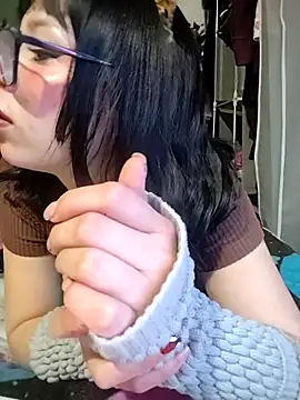 Snapshot of Kitty_Melodi chatting on October 30, 9:11 am Kitty Melodi online show from October 30, 9:11 am