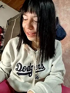 Snapshot of Kitty_Melodi chatting on November 8, 9:09 am Kitty Melodi online show from November 8, 9:09 am