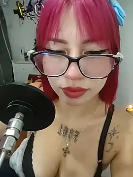 Snapshot of Kitty_Melodi chatting on May 21, 11:39 am Kitty Melodi online show from May 21, 11:39 am