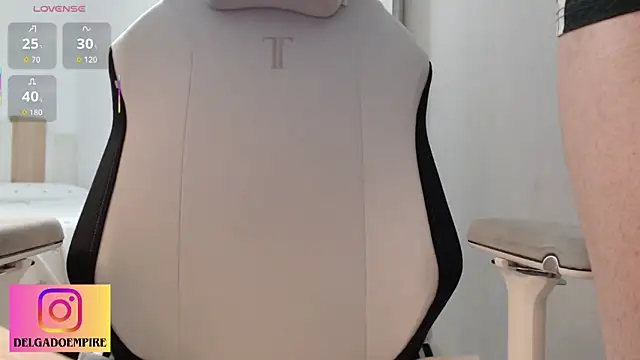 delgadopollon1991 online show from March 10, 10:59 pm