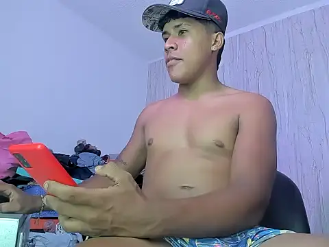 Austihn online show from November 27, 4:58 am