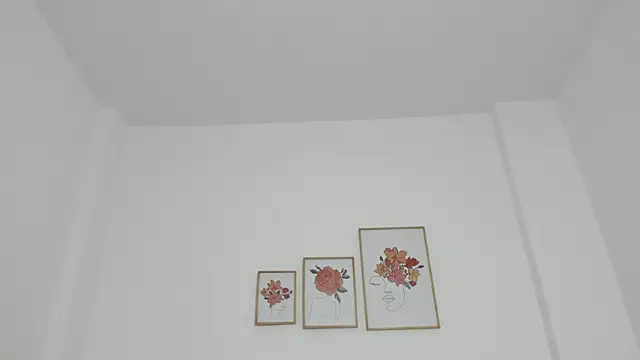 Snapshot of hellzel_moon chatting on October 10, 7:02 pm hellzel moon online show from October 10, 7:02 pm