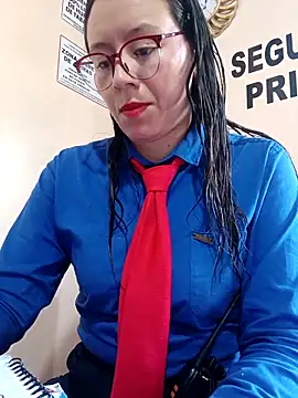 Hannah-colx online show from November 8, 4:40 pm