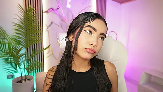 GiaNovak online show from November 19, 11:43 am