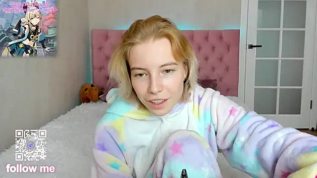 Pink Lila18 online show from October 27, 8:40 am