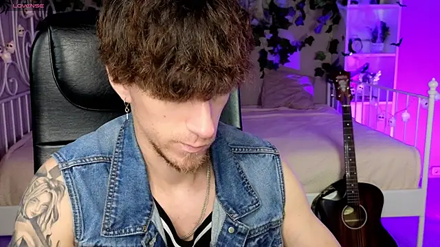 Snapshot of mark_caron chatting on November 2, 3:36 pm mark caron online show from November 2, 3:36 pm