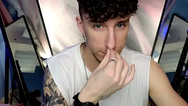 Snapshot of mark_caron chatting on November 16, 3:28 pm mark caron online show from November 16, 3:28 pm